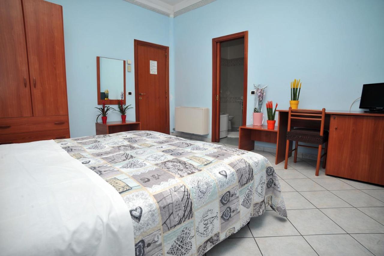 Single Room,1553370697:JPEG